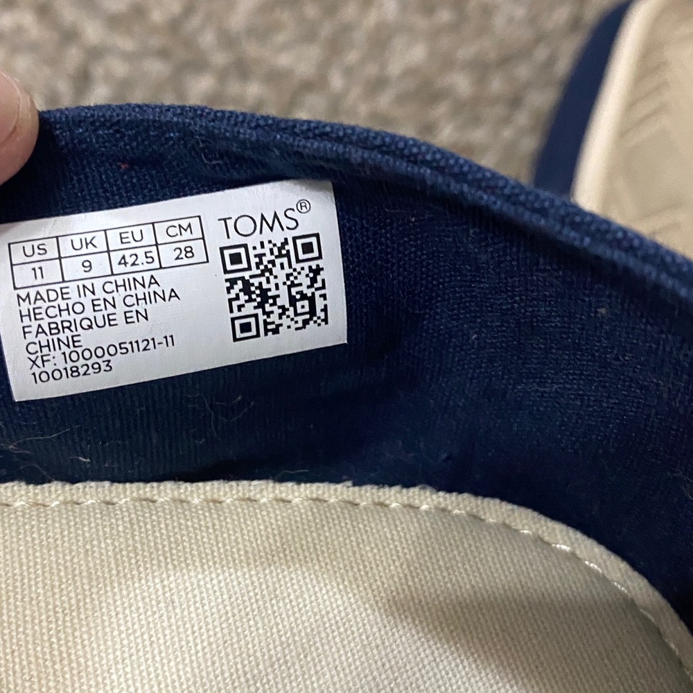 Toms Slip-On Canvas Flats in Navy - Picture 5 of 5